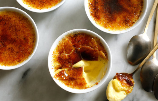 [203338114] Dessert Crème brulée